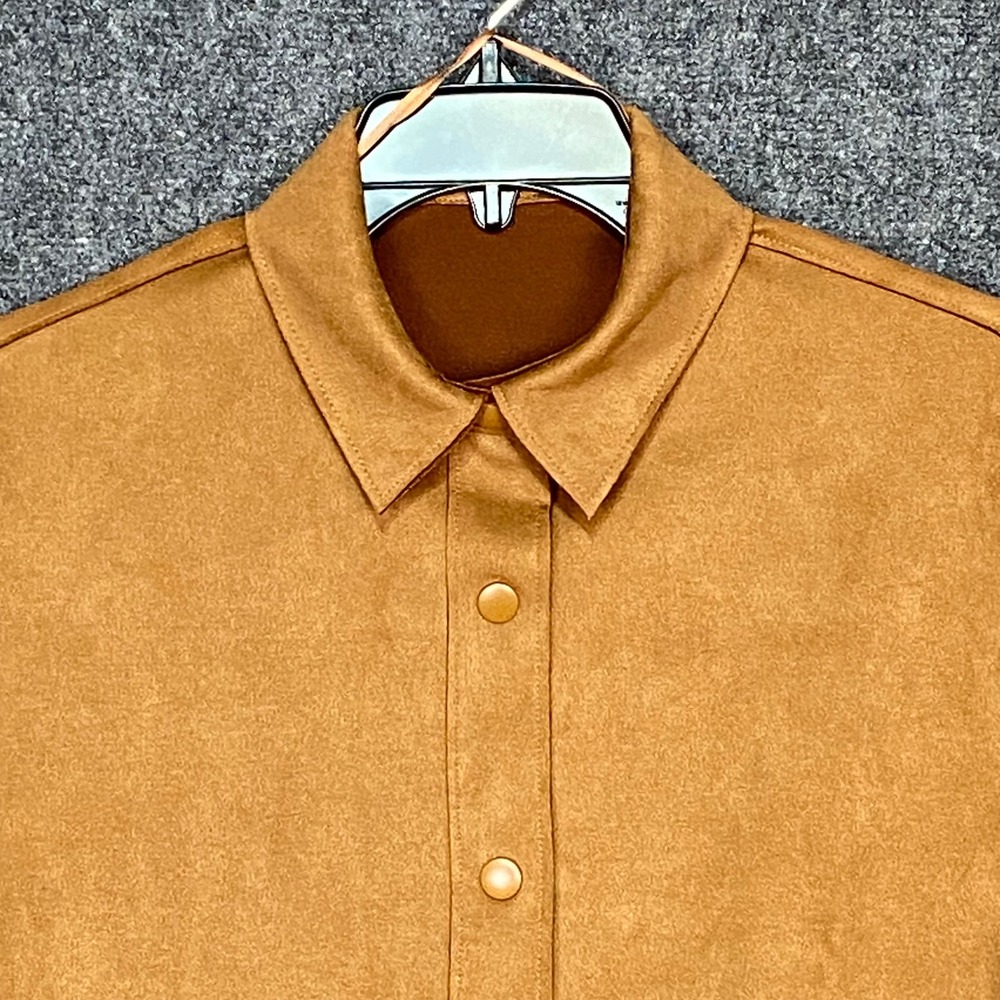 Well Worn Women's‎ XS Tan Shirt Jacket Shacket Button Down Pockets Long Sleeve